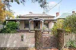 6 Begg Street, Kyneton