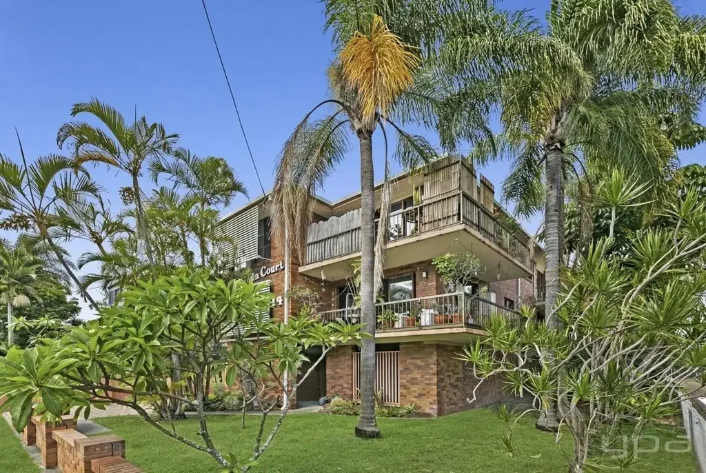 Biggera Waters 2房  Coastal living, beautifully simplified