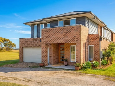 Sandy Point 5房  Exceptional Coastal Lifestyle with Space, Comfort & Stunning Views!