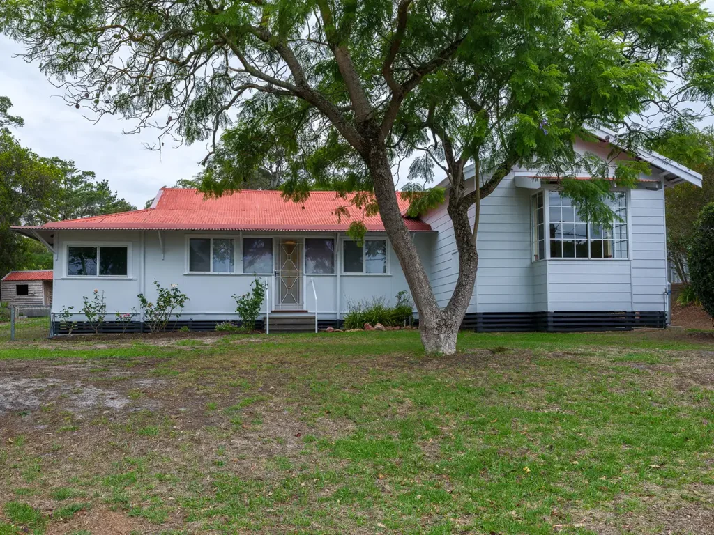 Mount Barker 3房  TIMELESS CHARACTER ON HALF AN ACRE WITH ENDLESS POTENTIAL