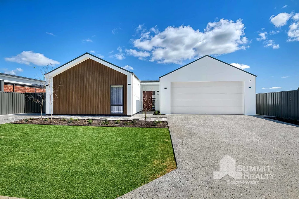 16 Sykes Avenue, Burekup, WA 6227