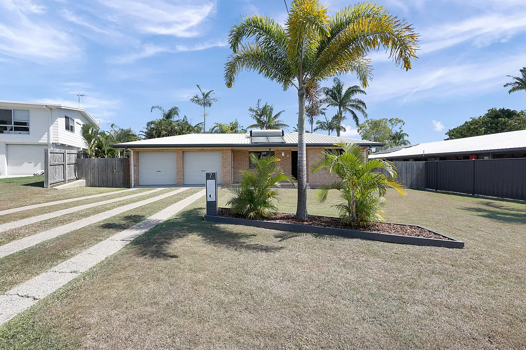 7 Karri Court, Beaconsfield, QLD 4740