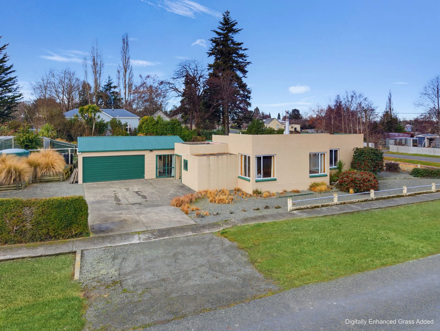 Lumsden 2房  HOME, GARAGING & SELF CONTAINED UNIT