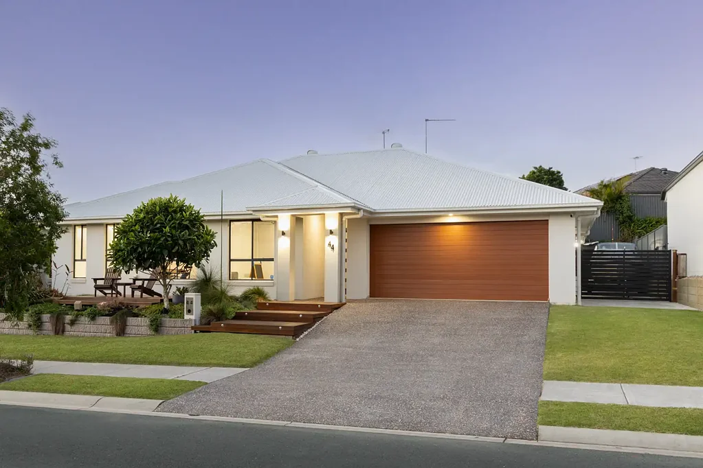 Narangba 4ਬੈੱਡਰੂਮ Modern Family Living with Pool, Space & Lifestyle