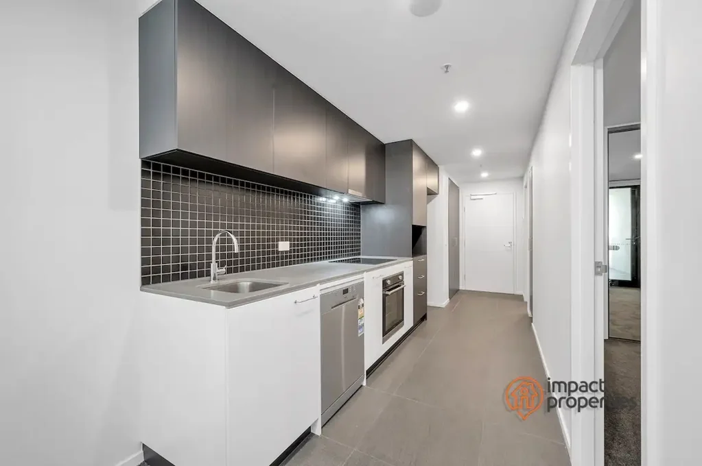 Greenway 1कमरा Brilliant Apartment in the Town Centre !