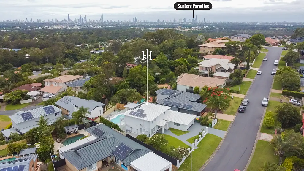 32 WOOLMERE STREET, Carrara, QLD 4211