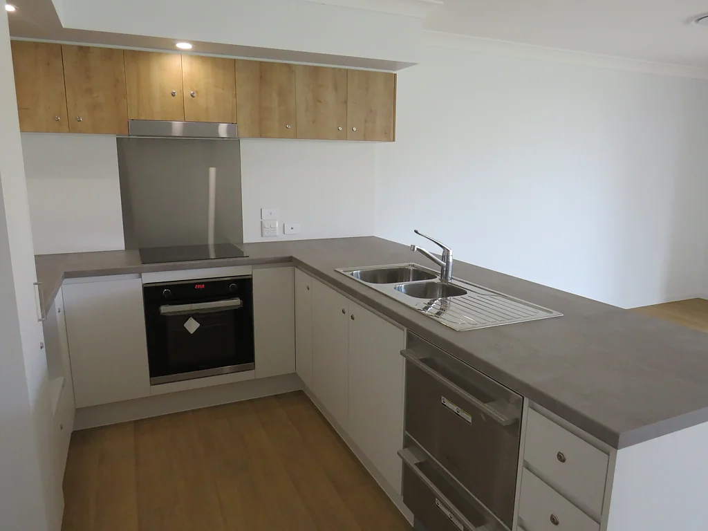 3 bedroom Duplex a few minutes drive to Maryborough CBD