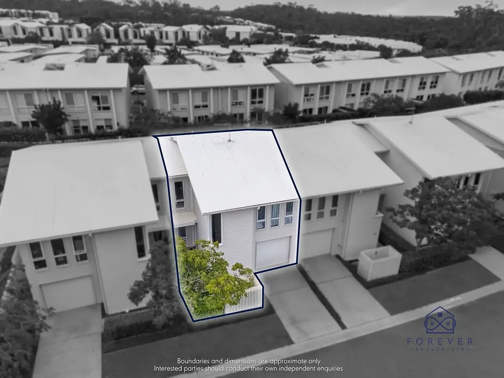 Pimpama 3房  A stunning, contemporary townhouse in the highly sought-after Arbour Residences within The Heights Estate!
