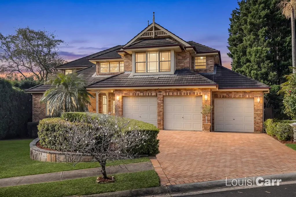 Cherrybrook 5Kwarto Master-Built Family Entertainer with North-to-Rear Aspect, 800m to Metro