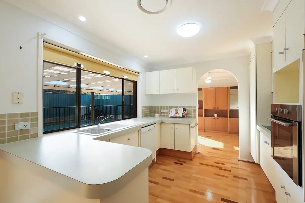 Burleigh Waters 4 Slaapkamer First Time Offered to the Market in 39 Years – A Rare Burleigh Waters Opportunity