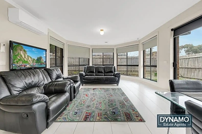 38 Thames Way, Roxburgh Park, VIC 3064, 3房, 2浴, House