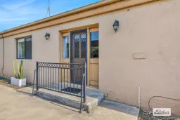 2/192 Plummer Street, South Albury