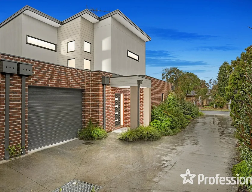 1 Brennan Close, Mooroolbark, VIC 3138, 2房, 2浴, Townhouse
