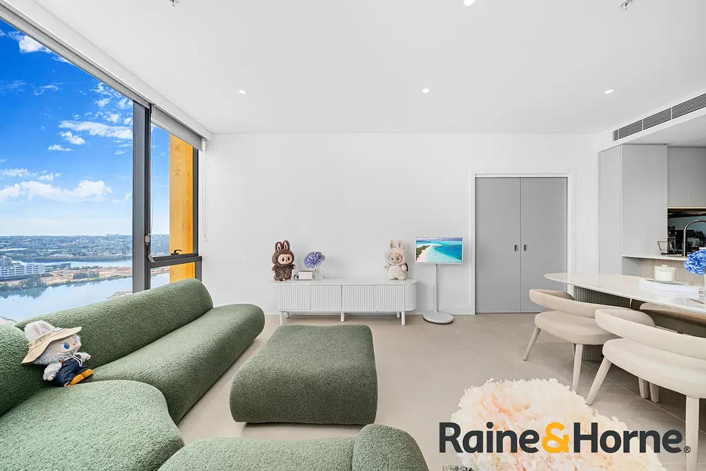 Rhodes 2 Bedroom Stunning Level 19 Rhodes Central Apartment - 2 Bedrooms + Study | By Billbergia