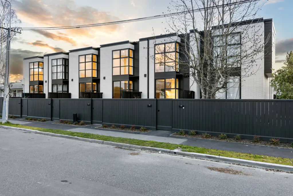 Riccarton 2 Bedroom Easy Living In Zone