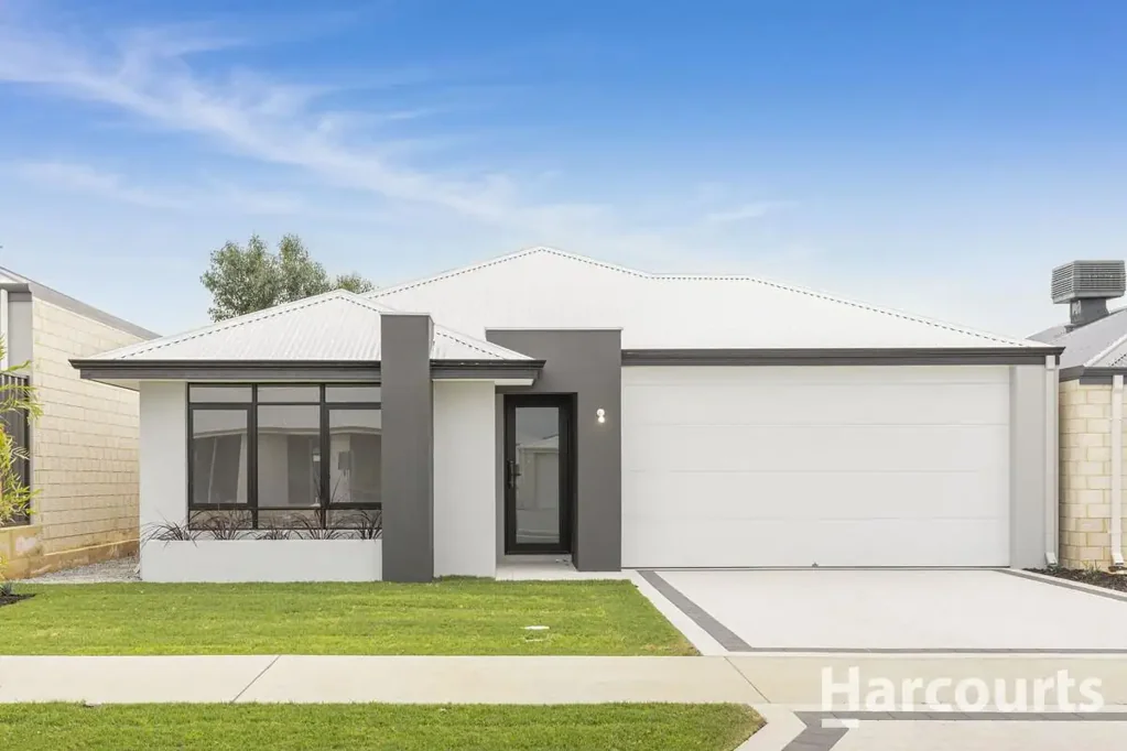 A Home That Sets the Standard