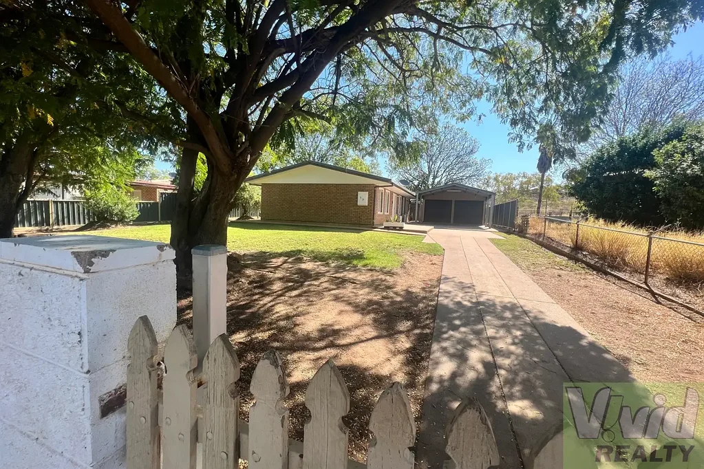 Mount Isa 3部屋 Happy Valley Gem with a Shed You'll Love & a Spa You'll Never Leave!