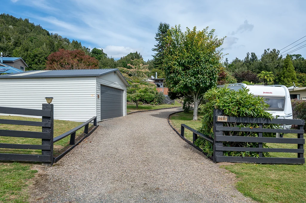 34 Oxford Road, Lake Rotoma, Rotorua, Bay of Plenty