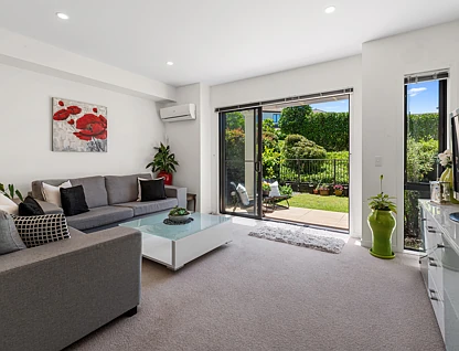 143 Point Ridge Avenue, Albany, North Shore City, 2 ห้องนอน, 2 ห้องน้ำ, Townhouse