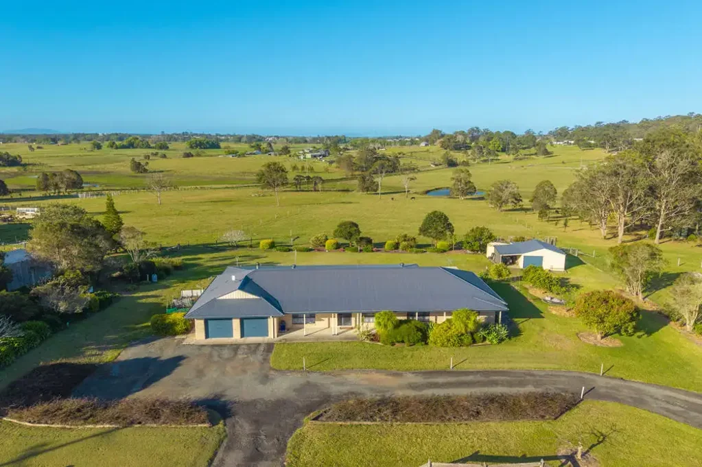 Euroka LIFESTYLE ON SMALL ACRES