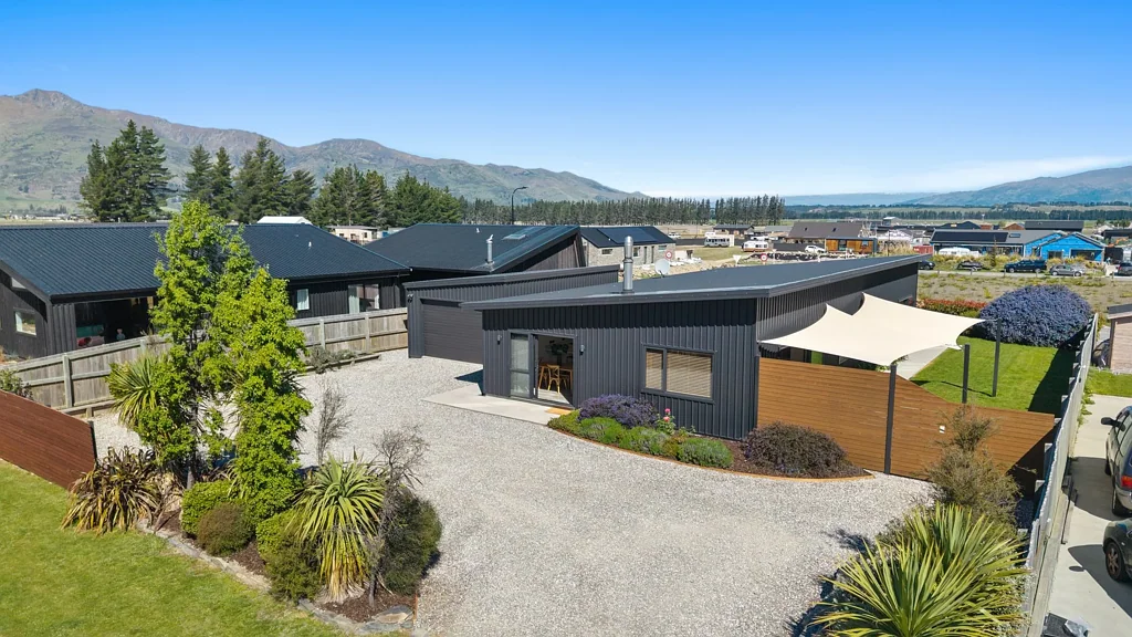 Lake Hawea 4ਬੈੱਡਰੂਮ Pitch Perfect Living