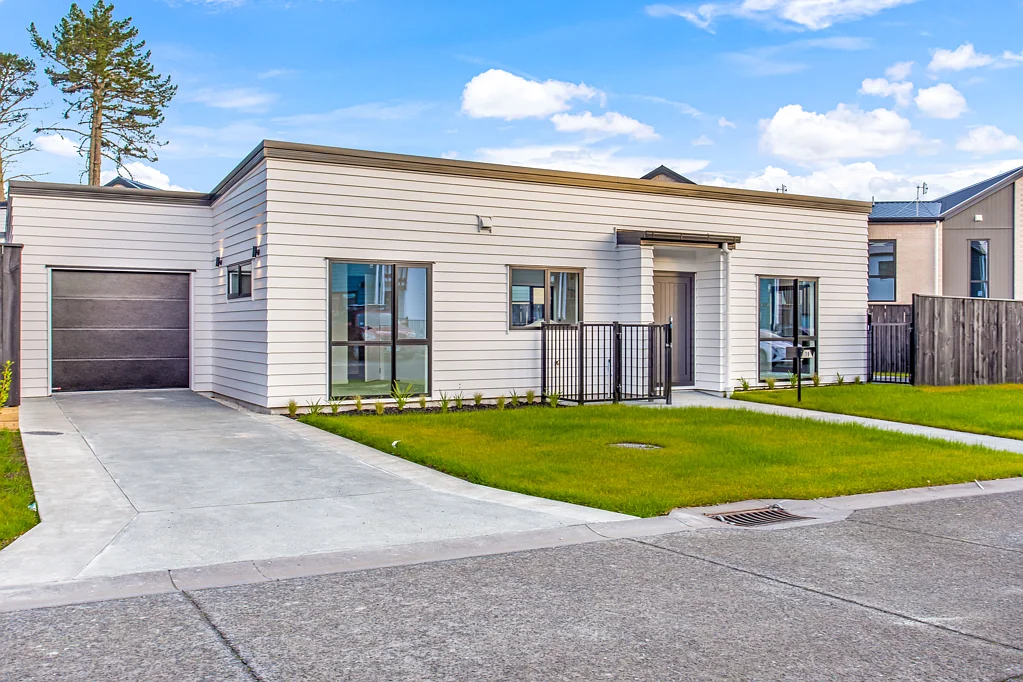 18 Artistry Lane, Papakura, Auckland