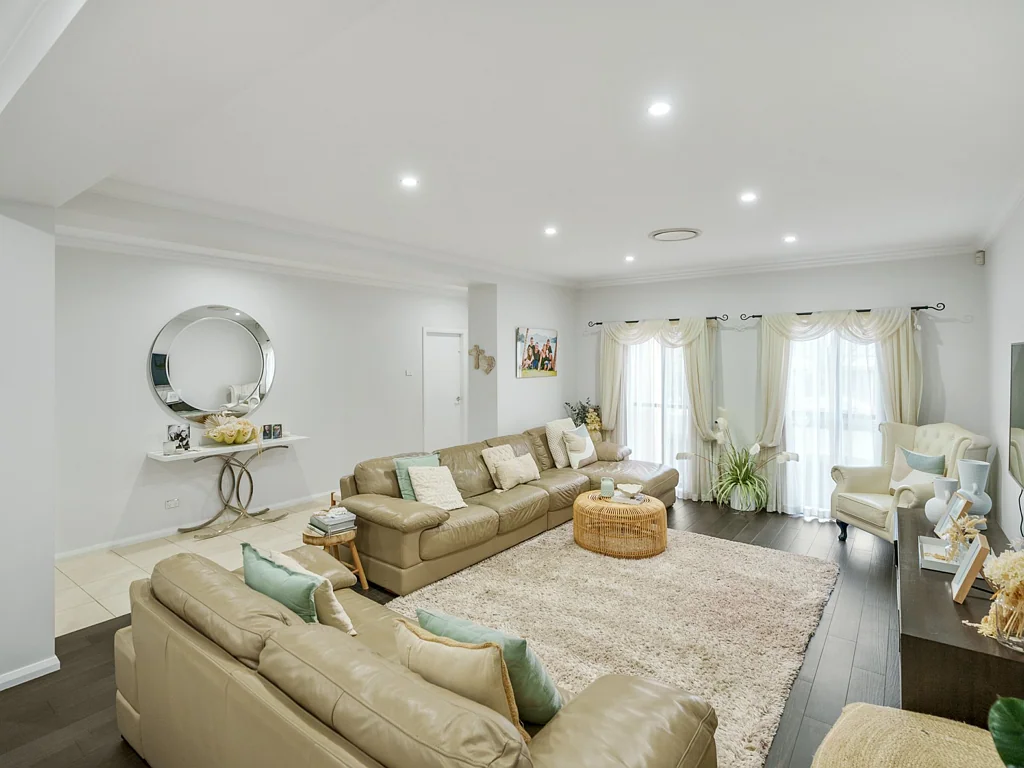 13 Nelson Drive, Griffith, NSW 2680