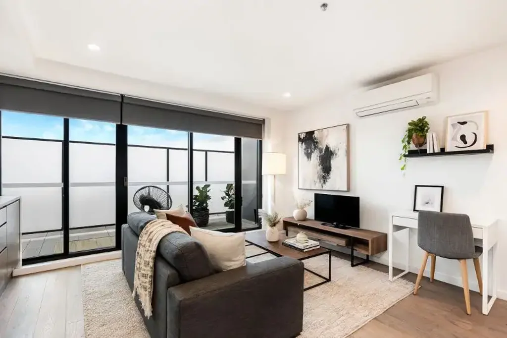 Richmond 2房 全配两居室 Smeg电器 私人阳台 安全停车 步行商圈 河畔步道 便捷交通 Prime Richmond Location - Move-In or Invest with High Yield 8% Return