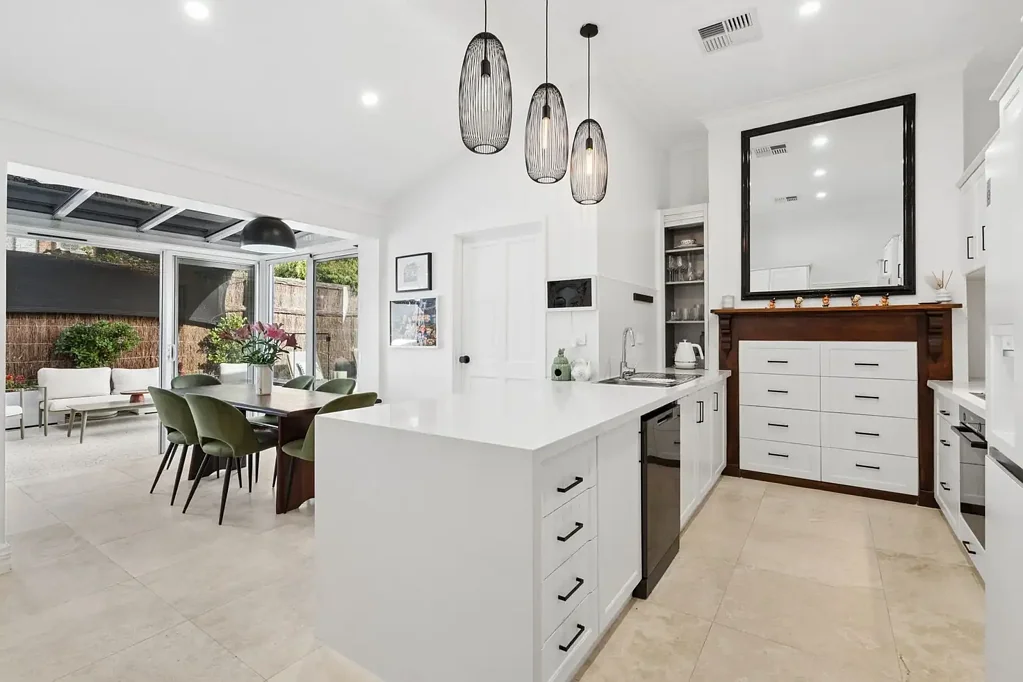 South Perth 4房  Flawless Character Home Footsteps to the River