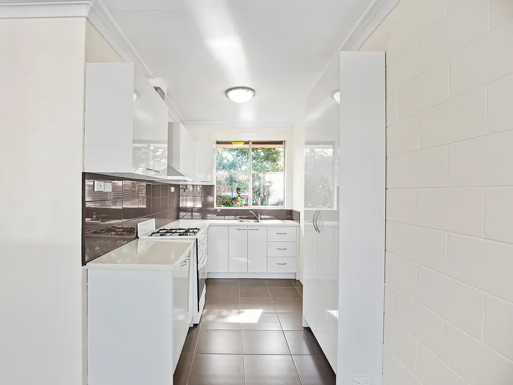 Dandenong 2 Bedroom NO BODY CORP FEES! Big Savings! Perfect First Home or Investment!