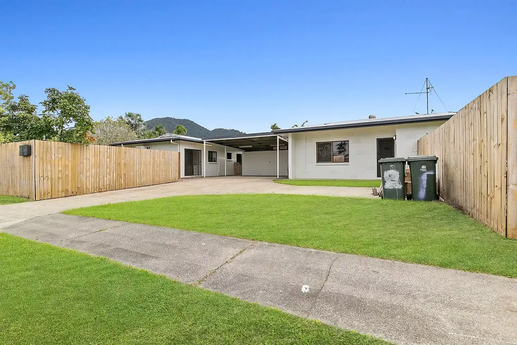 Whitfield 2Moenga Renovated Investment or Future Home
