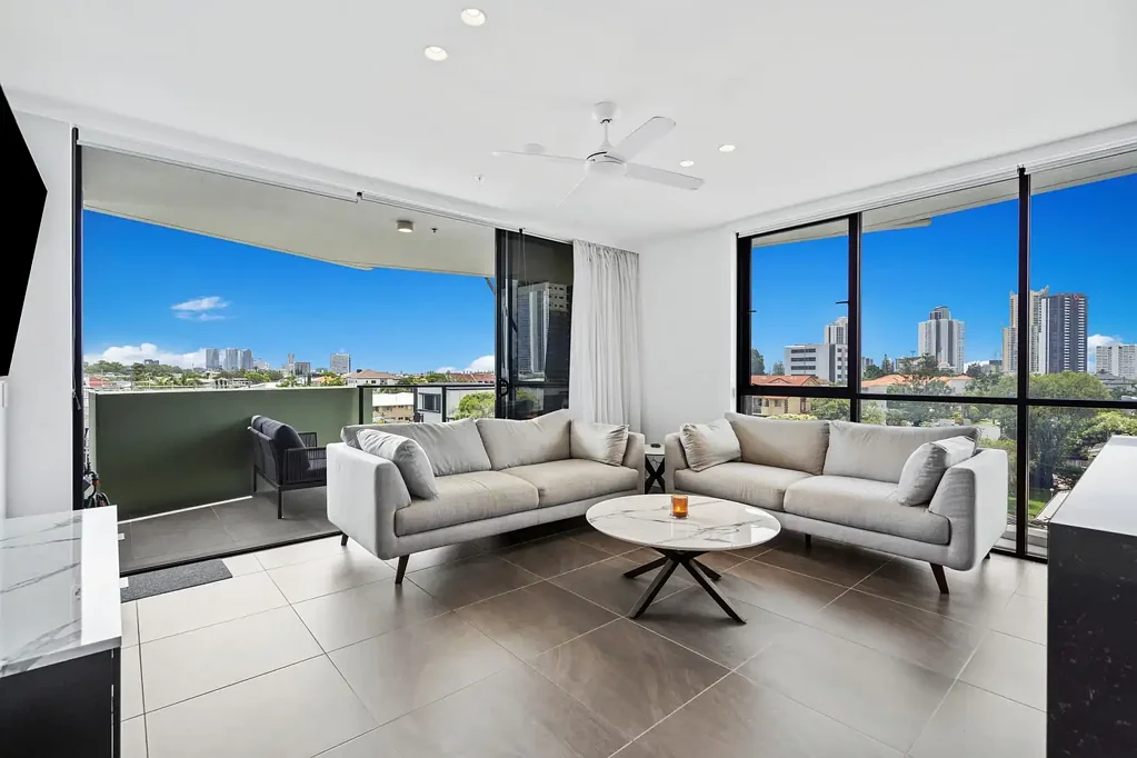 Surfers Paradise 3غرفة نوم Unbeatable Lifestyle Location!!!!