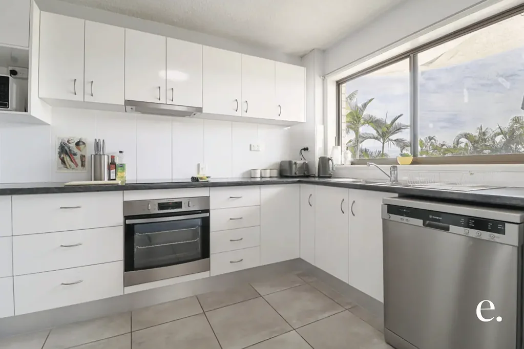 West Gladstone 2Kwarto A Hidden Gem with Space, Comfort & Convenience