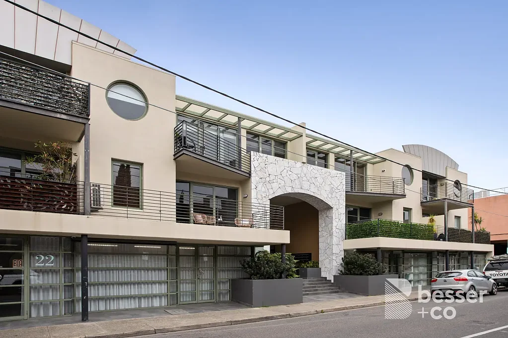 Prahran 2બેડરૂમ A Lifestyle Hideaway with Double Garaging