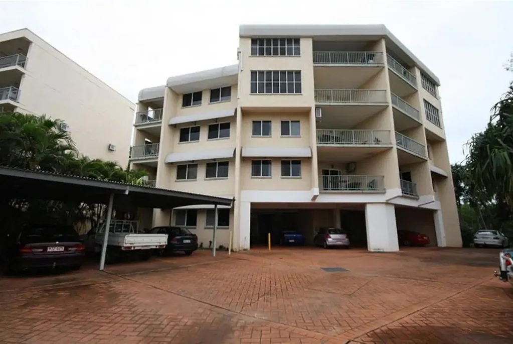 Unfurnished 2 bedroom, 2 bathroom unit for rent
