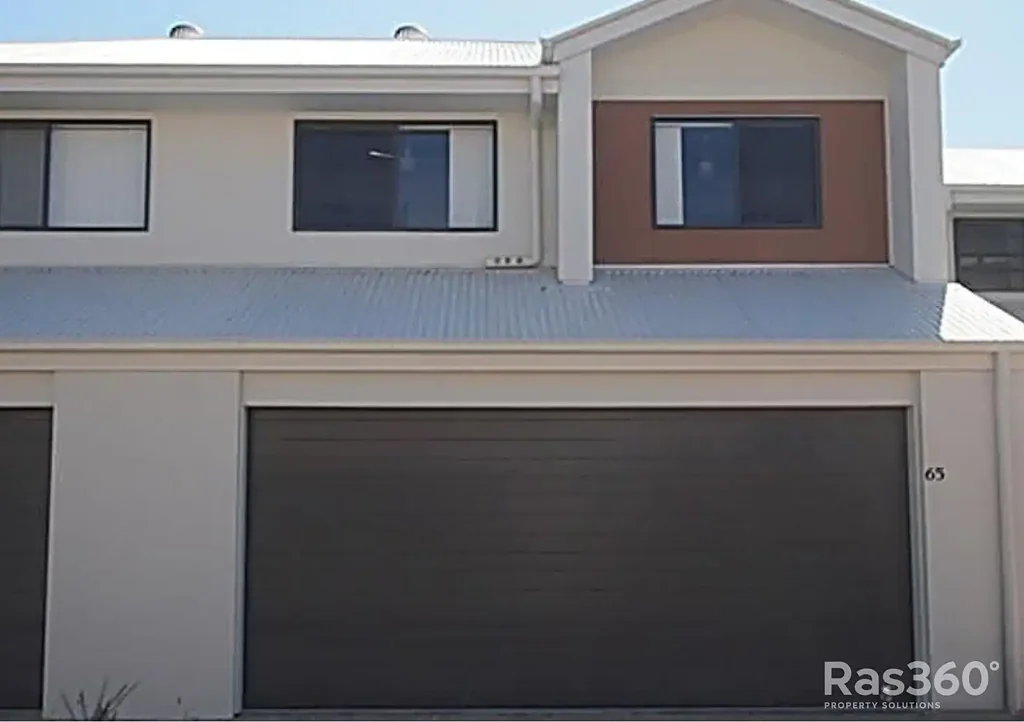 Calamvale 3部屋 Investor & First-Home Buyer Alert - Spacious 10 Year Young Townhouse