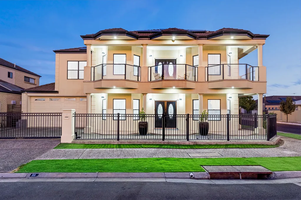 16 Pier Lane, Mawson Lakes, SA 5095