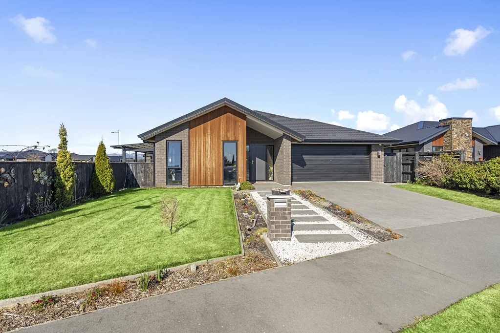 Halswell 4ਬੈੱਡਰੂਮ Big Yard, Low Bills, Clear Price