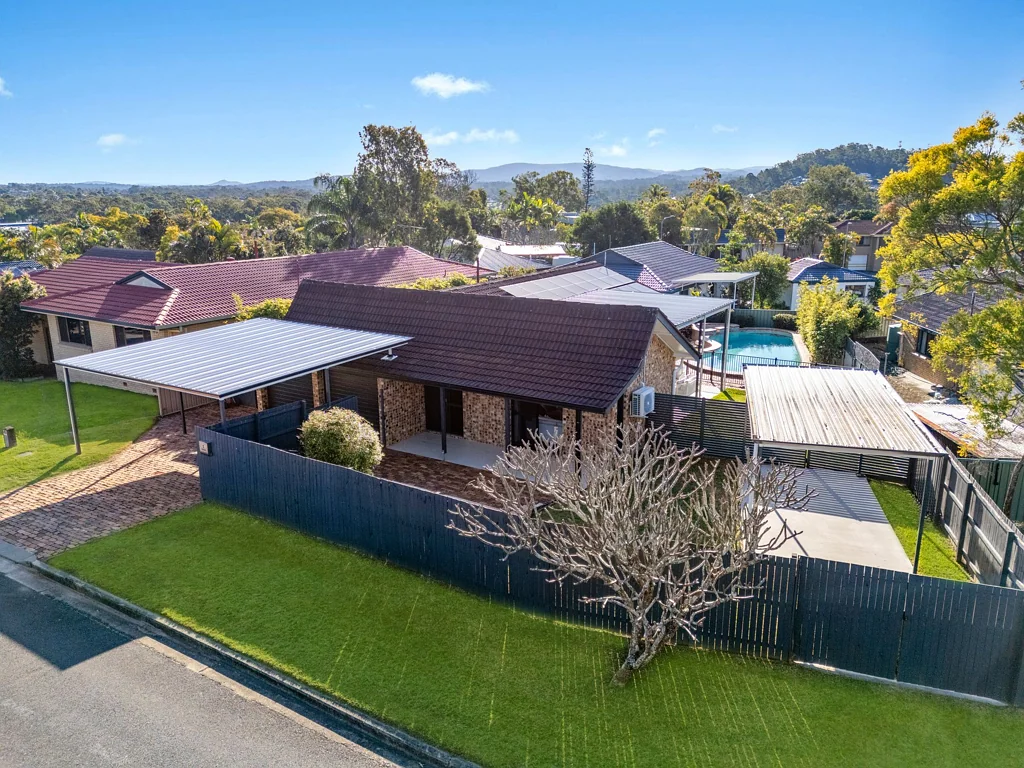 Jamboree Heights 3chambre Elevated Family Living with Pool, Space and Style
