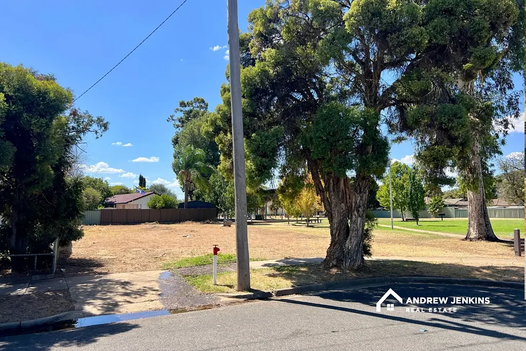 Cobram Prime 579m² Block Next to Park