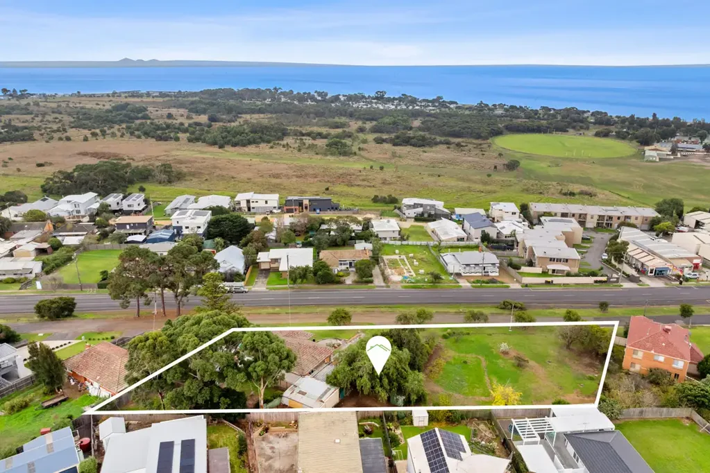 Portarlington 3房  Rare Dual-Title Holding with Spectacular Bay Views & Exceptional Development Potential (STCA)