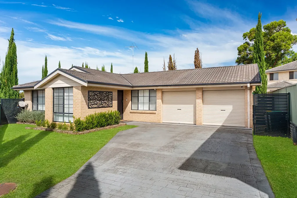 Spacious Family Living in a Peaceful Glenmore Park Cul-de-Sac