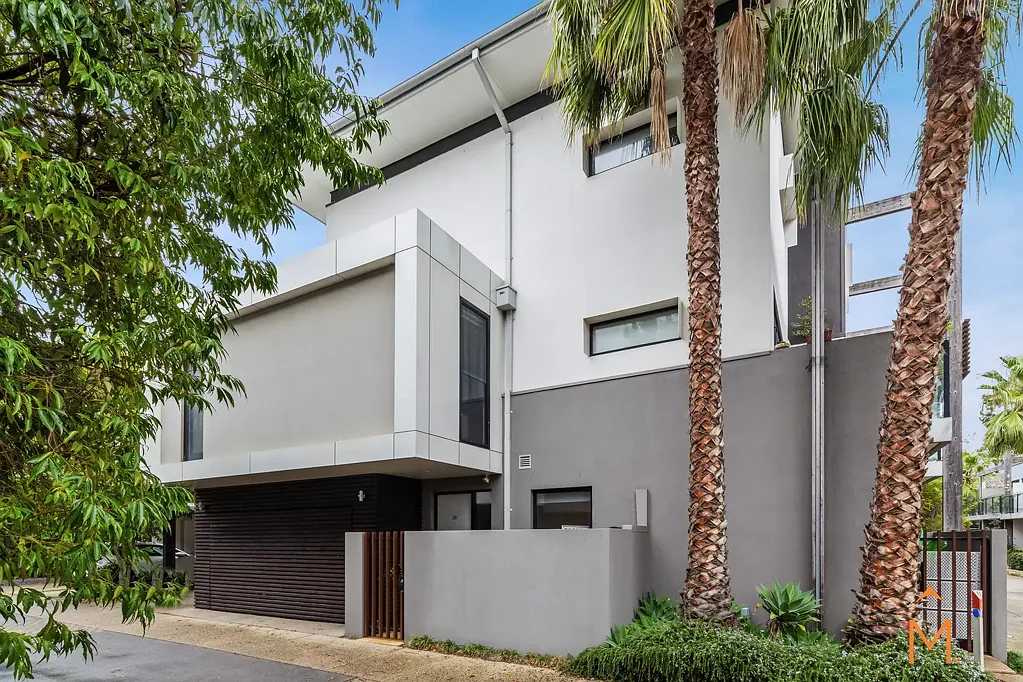 Townhouse Treasure in Brighton