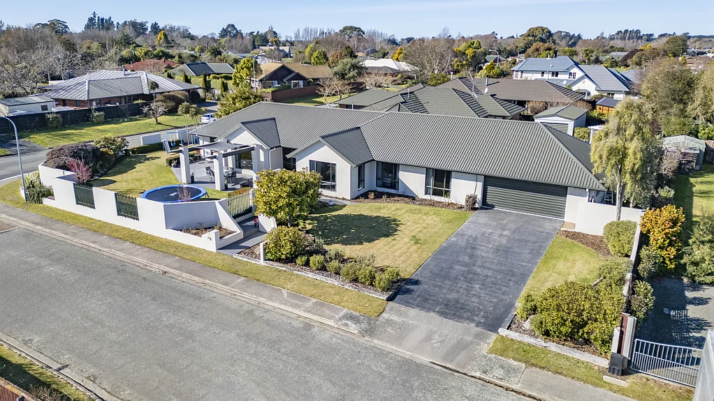 1 Appleton Place, Woodend, Canterbury