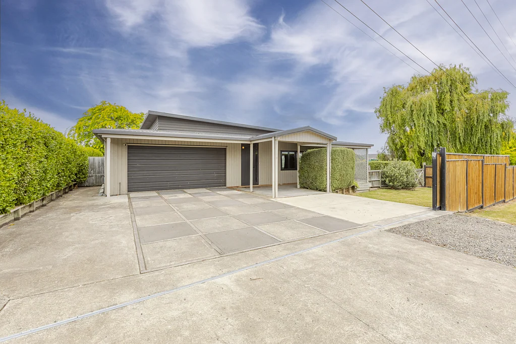 Waipukurau and Surrounds 4Moenga Incredibly spacious family home!