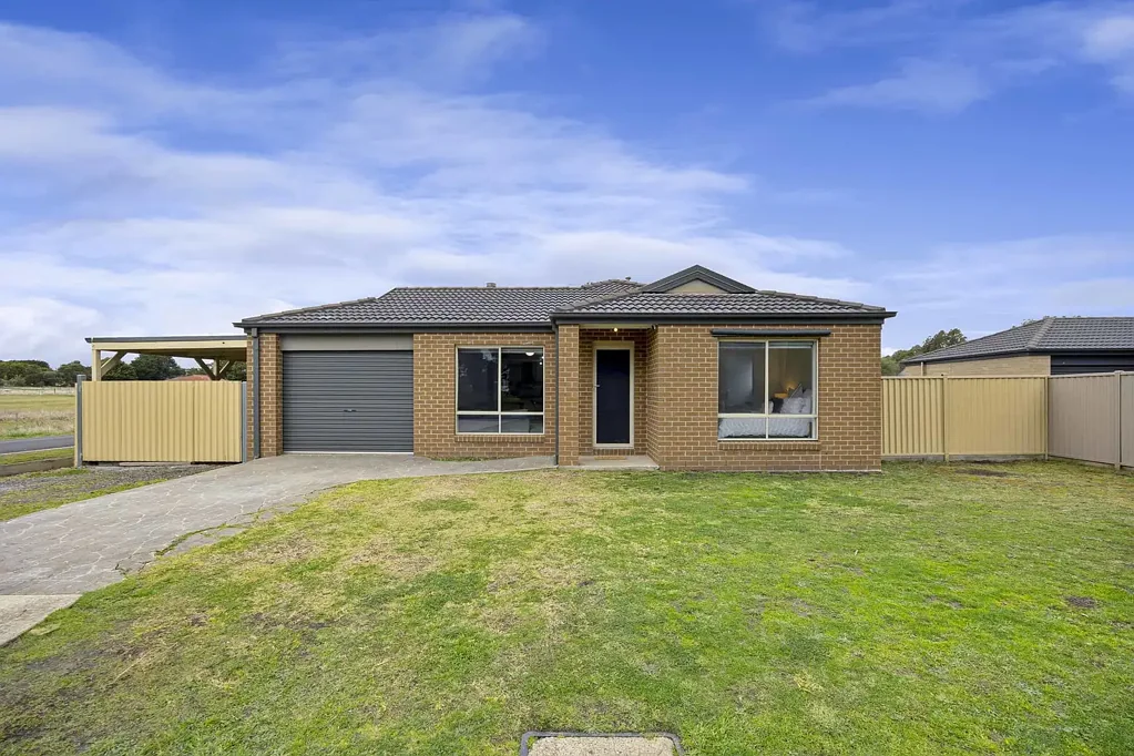 Ballan 3房  The Perfect First Home Or Investment Opportunity In The Heart Of Ballan.