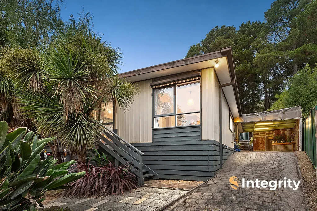 8 Baden Powell Drive, Healesville, VIC 3777