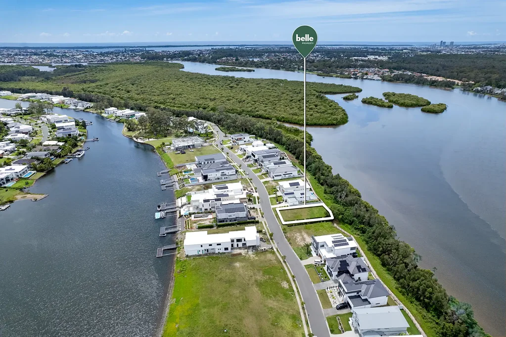 67 Lake Serenity Boulevard, Helensvale, QLD 4212