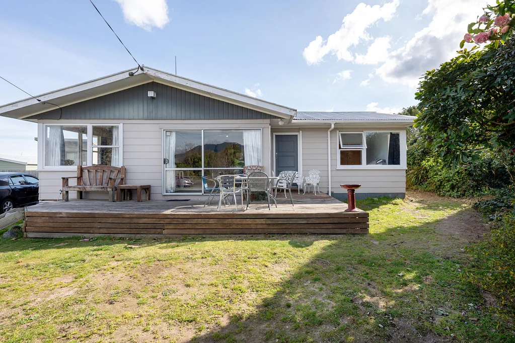Taupo 4 Slaapkamer Room to move, potential to unlock