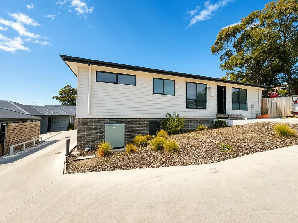 Modern, Low Maintenance Villa